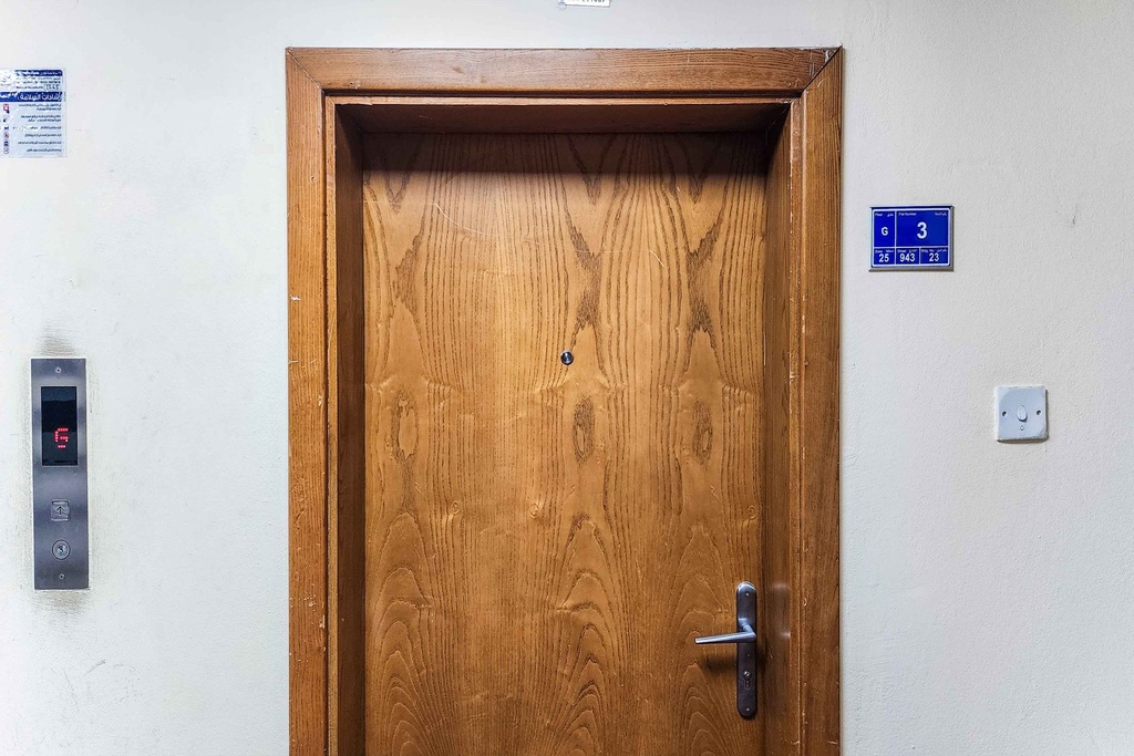 Flat 03